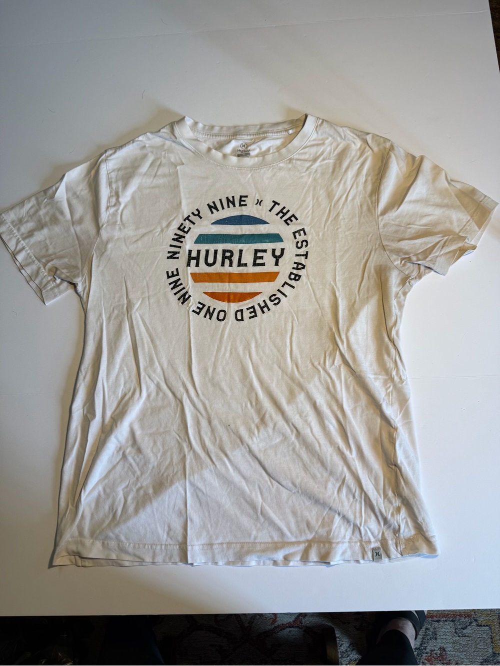 Hurley Retro "The Established 99" Graphic Tee M